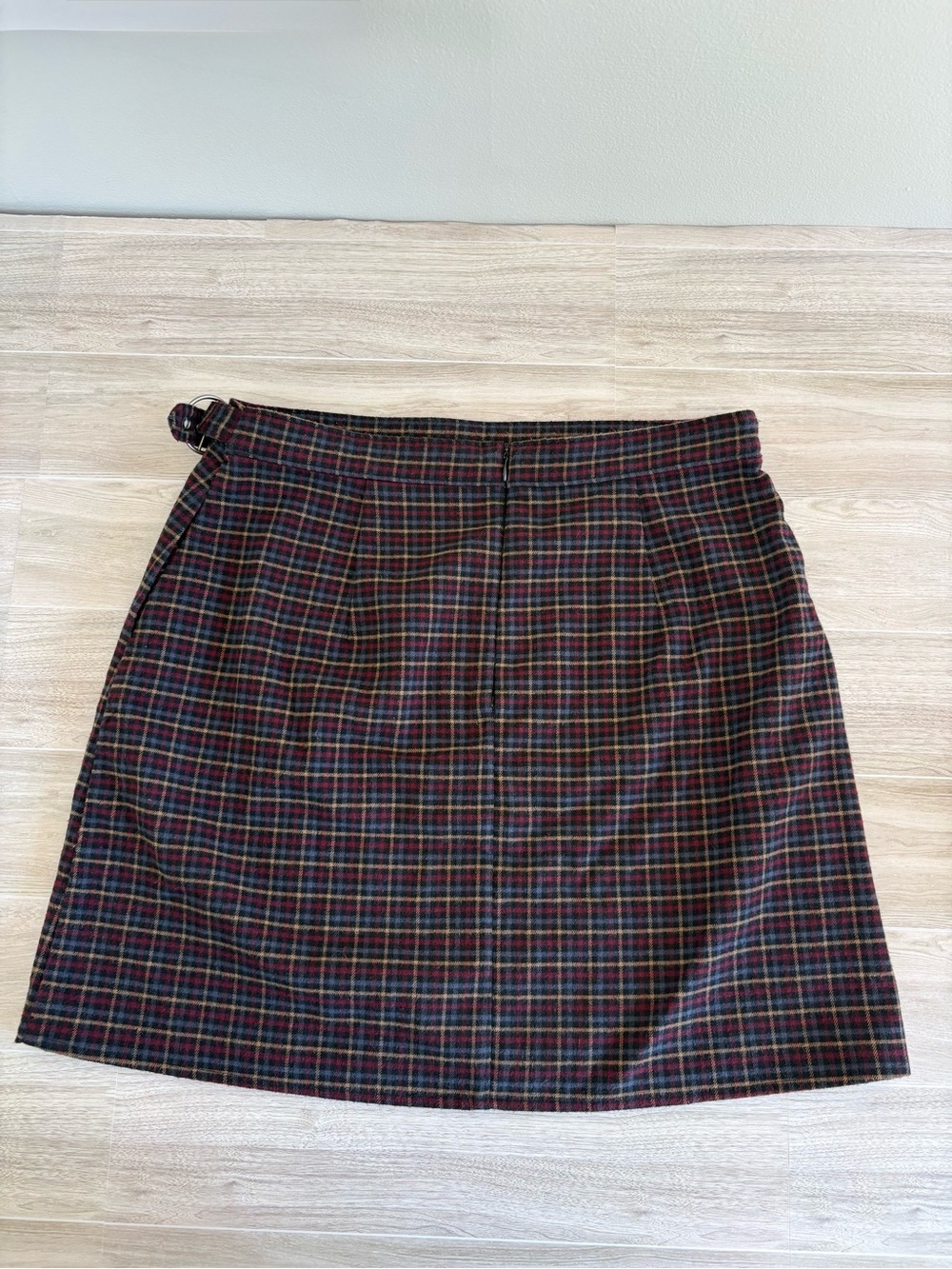 Hollister Plaid Mini Wrap Skirt Medium Back Zip EUC Dark Academia Collegiate - Picture 6 of 10